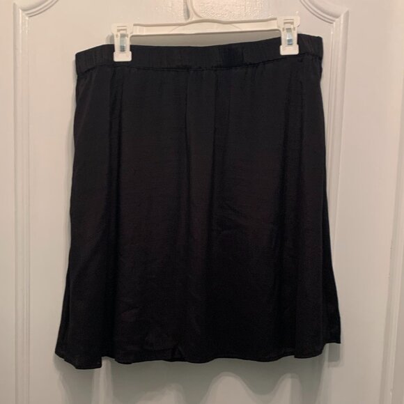 Banana Republic Factory Dresses & Skirts - Banana Republic Factory Fit & Flare Skirt Black Size L